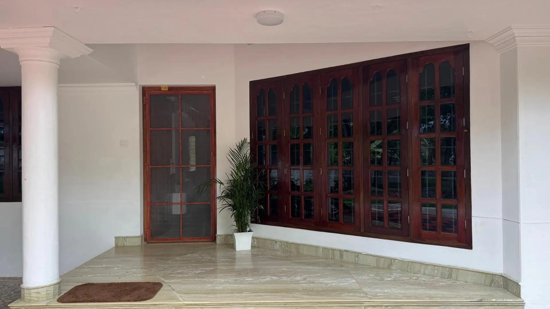Niharika Homestay Neyyattinkara 0*,  인도