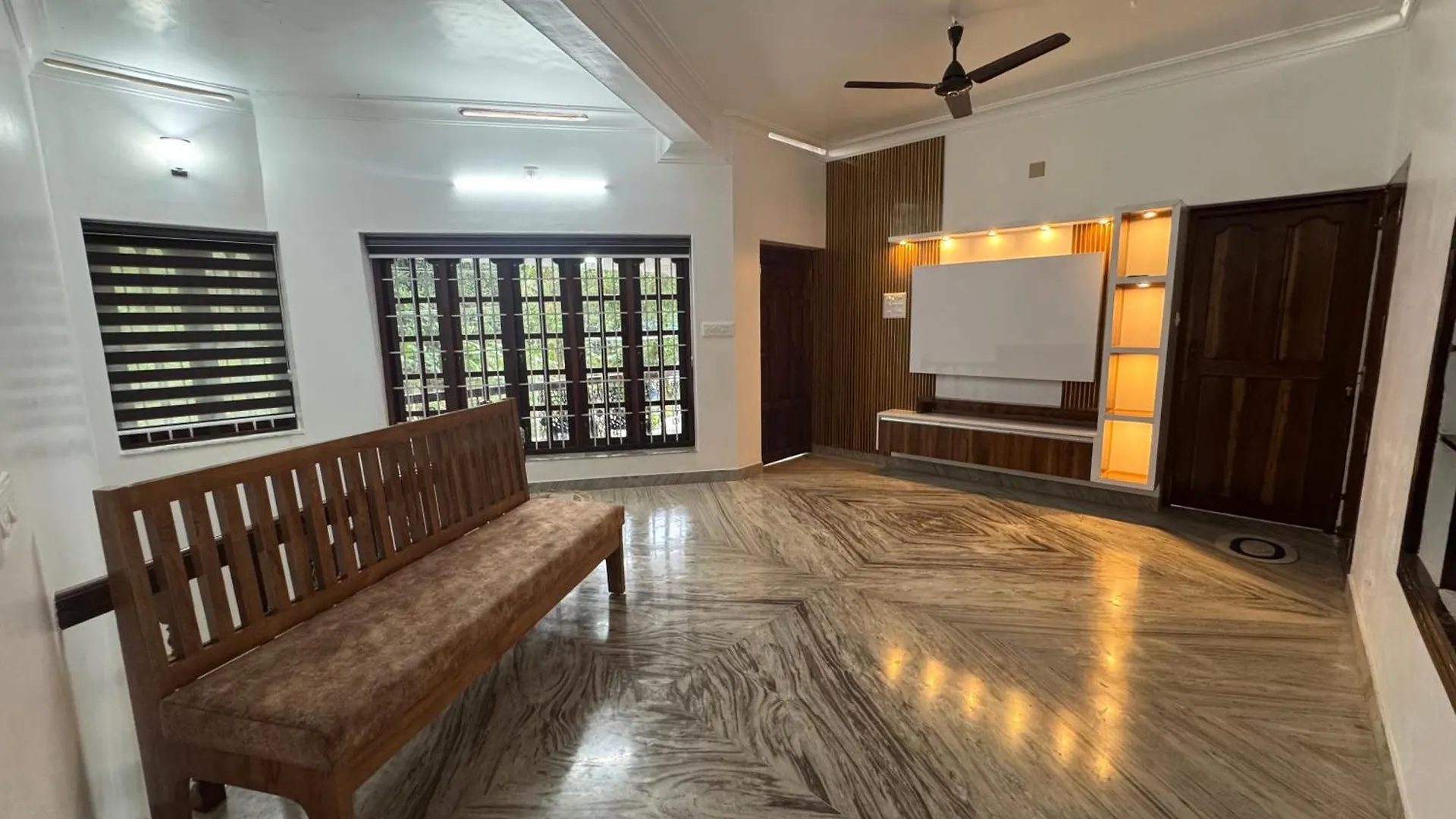 Niharika Homestay Neyyattinkara 0*,  印度